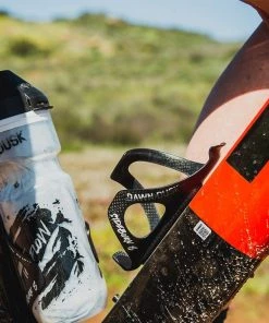 Dawn To Dusk Sideburn 8 Carbon Water Bottle Cage For Gravel And Mountain Bikes (Right) | Bottle Cages -New Triathlete Store 4vNYZqtVddreyj276o0LcVsqk