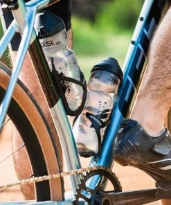 Dawn To Dusk Sideburn 6 Water Bottle Cage For Gravel And Mountain Bikes (Left) | Bottle Cages -New Triathlete Store H9qoIIMxMULaLybw2F4f8qnK0