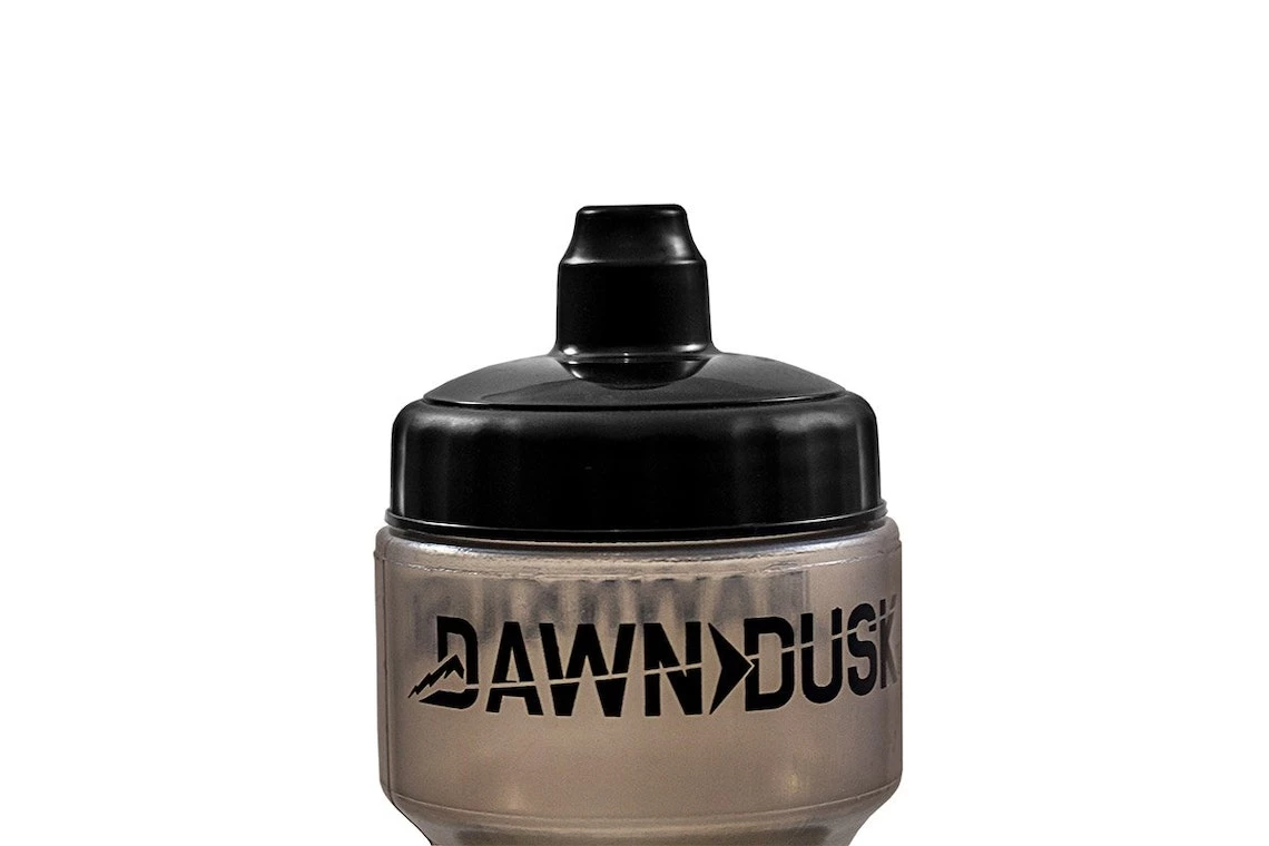 Dawn To Dusk Aqua Flow Calibrated Racing Bottle With Dirt Mask | Bottles & Bidons 8 Dawn To Dusk Aqua Flow Calibrated Racing Bottle With Dirt Mask | Bottles & Bidons - Image 6